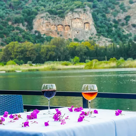 Yagmur Case de vacanță